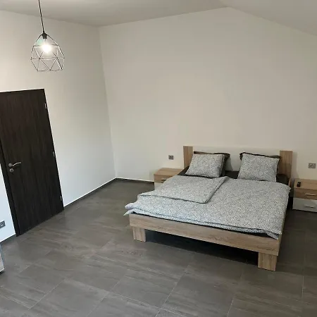 75m2 Klid Priroda Pro Rodinu 프라하