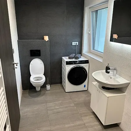 75m2 Klid Priroda Pro Rodinu * 프라하