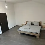 75m2 Klid Příroda Pro Rodinu Praga
